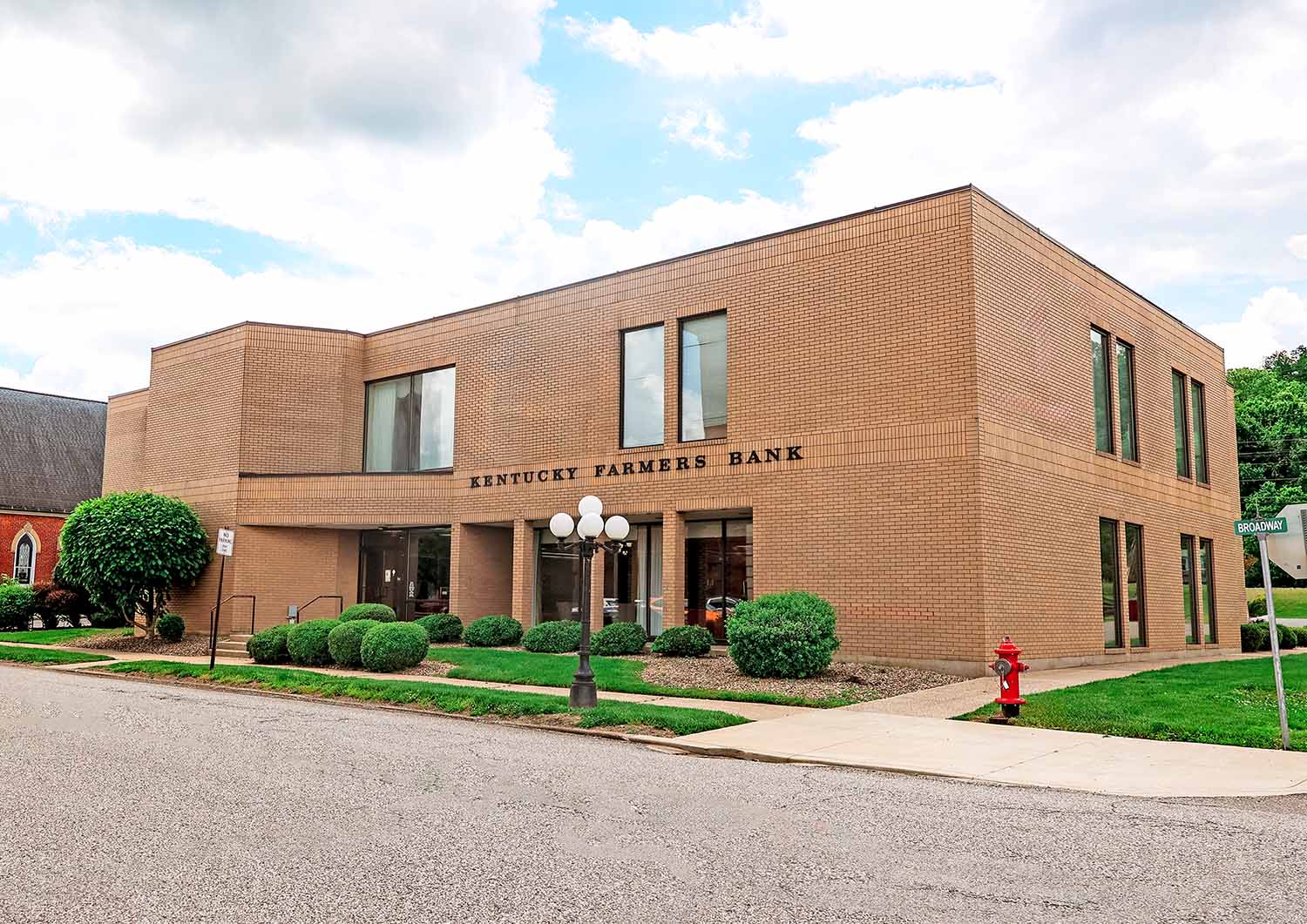 Exterior shot of the Catlettsburg office